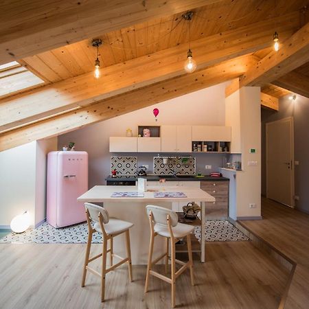 Loft 29 Mansardato Con Ampio Terrazzo Bussoleno Eksteriør bilde