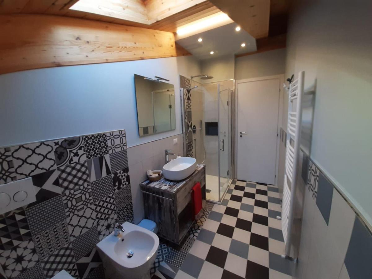 Loft 29 Mansardato Con Ampio Terrazzo Bussoleno Eksteriør bilde