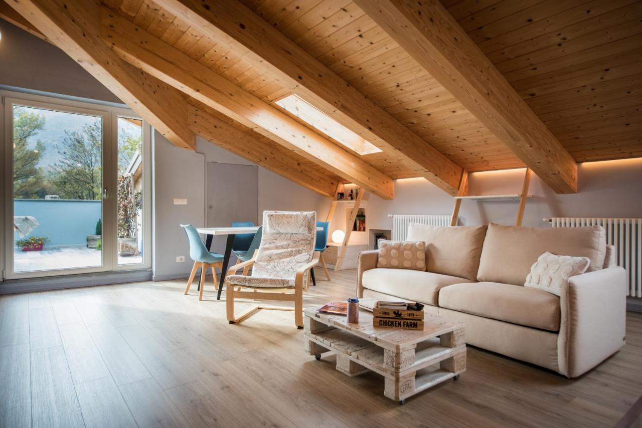 Loft 29 Mansardato Con Ampio Terrazzo Bussoleno Eksteriør bilde