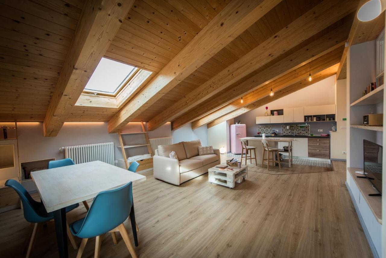 Loft 29 Mansardato Con Ampio Terrazzo Bussoleno Eksteriør bilde