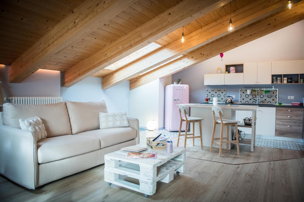 Loft 29 Mansardato Con Ampio Terrazzo Bussoleno Eksteriør bilde